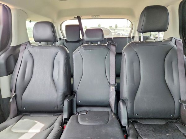 2023 KIA CARNIVAL EX