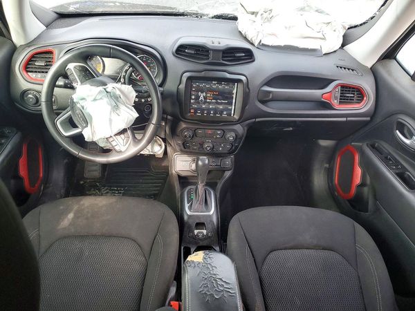 2023 JEEP RENEGADE LATITUDE 4X4