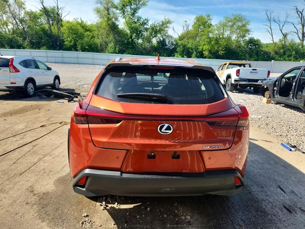 2021 LEXUS UX 250h Premium