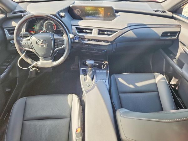 2021 LEXUS UX 250h Premium