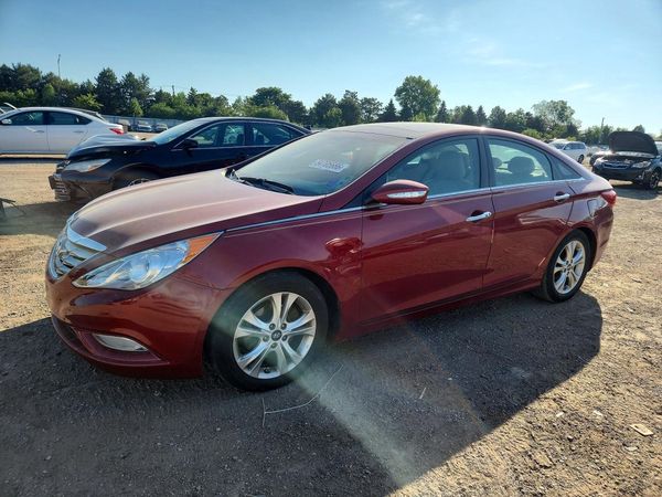 2012 HYUNDAI SONATA Middle level