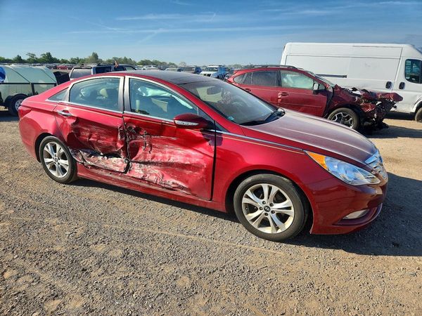 2012 HYUNDAI SONATA Middle level