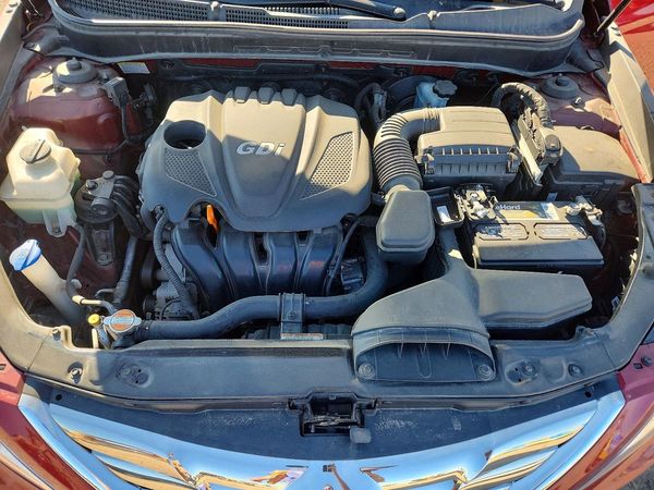 2012 HYUNDAI SONATA Middle level