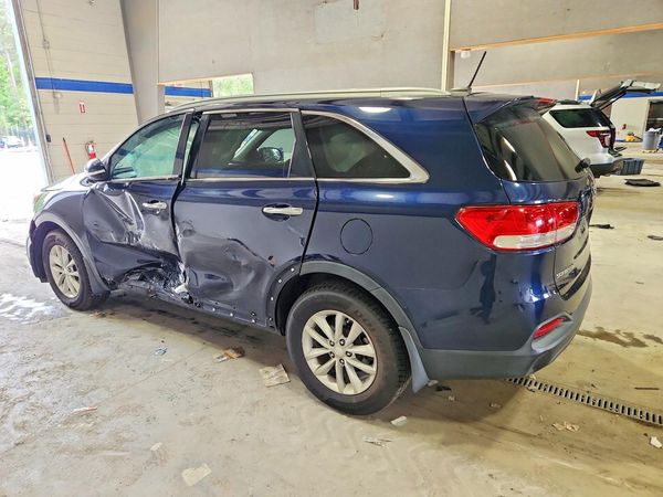 2016 KIA SORENTO L / LX