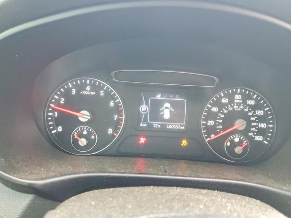2016 KIA SORENTO L / LX
