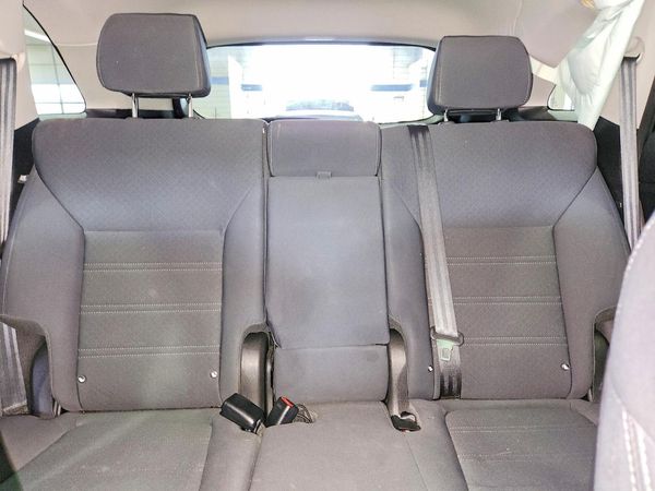 2016 KIA SORENTO L / LX