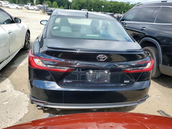 2025 TOYOTA CAMRY