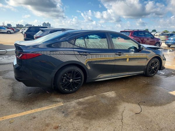 2026 TOYOTA CAMRY