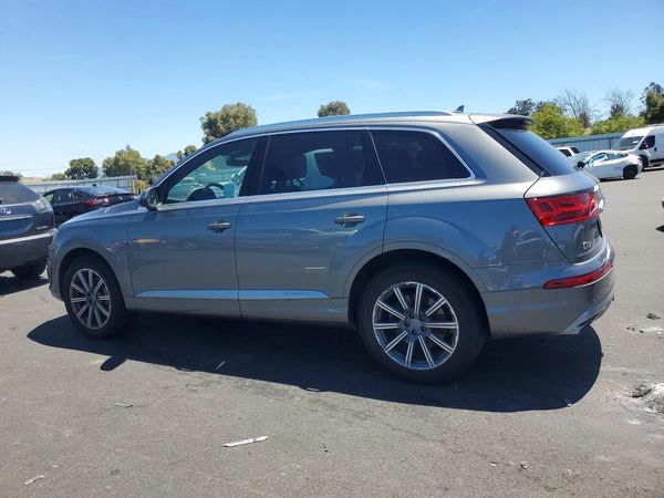2017 AUDI Q7 quattro Premium Plus