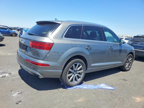 2017 AUDI Q7 quattro Premium Plus