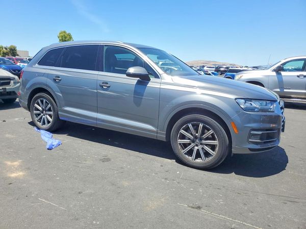 2017 AUDI Q7 quattro Premium Plus