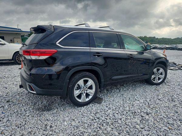 2017 TOYOTA HIGHLANDER