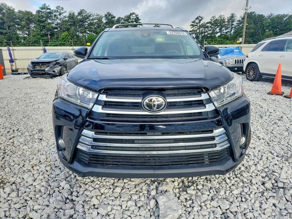 2017 TOYOTA HIGHLANDER