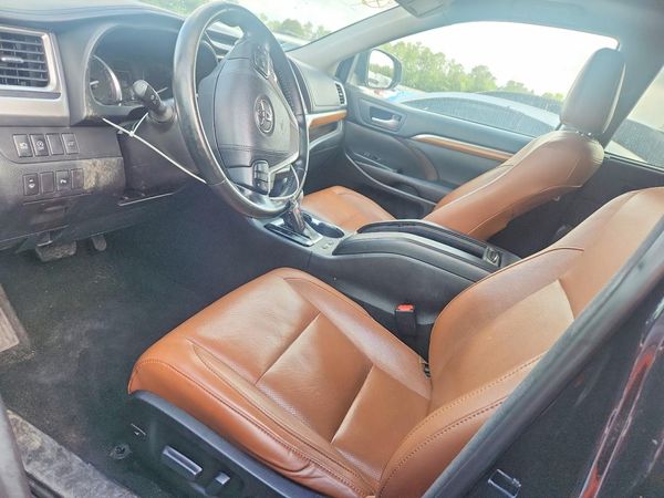 2017 TOYOTA HIGHLANDER