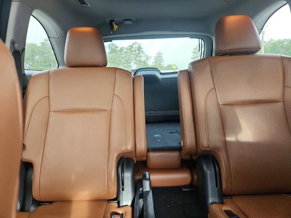 2017 TOYOTA HIGHLANDER