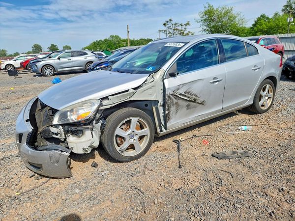 2012 VOLVO S60