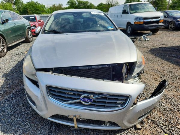 2012 VOLVO S60