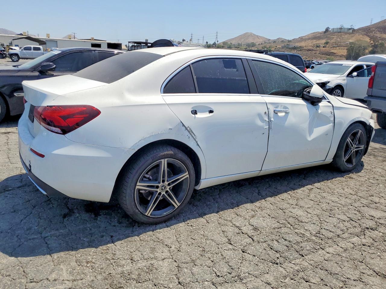 2022 MERCEDES-BENZ A A220