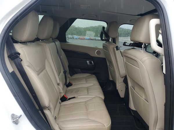 2018 LAND ROVER DISCOVERY SE