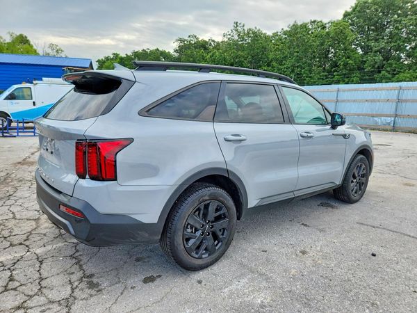 2022 KIA SORENTO S