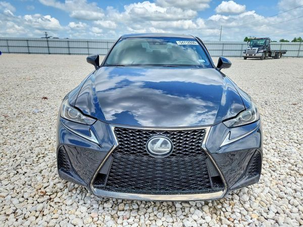 2017 LEXUS IS 300