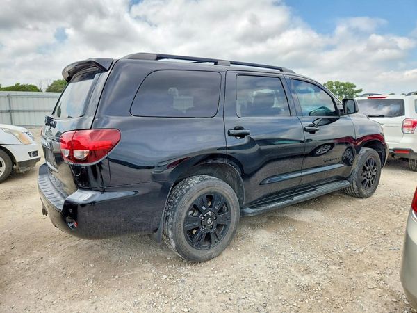 2019 TOYOTA SEQUOIA SR5 grade