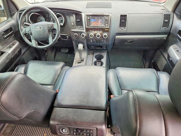 2019 TOYOTA SEQUOIA SR5 grade
