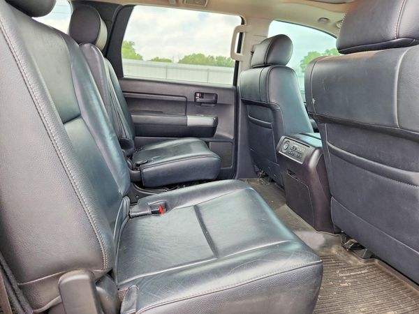 2019 TOYOTA SEQUOIA SR5 grade