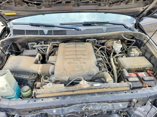 2019 TOYOTA SEQUOIA SR5 grade