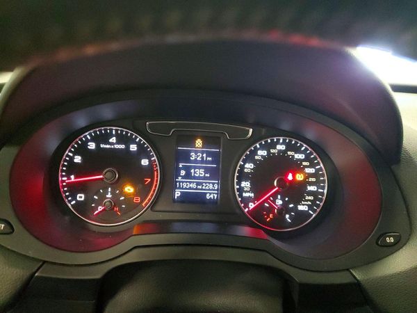 2016 AUDI Q3 quattro Premium Plus