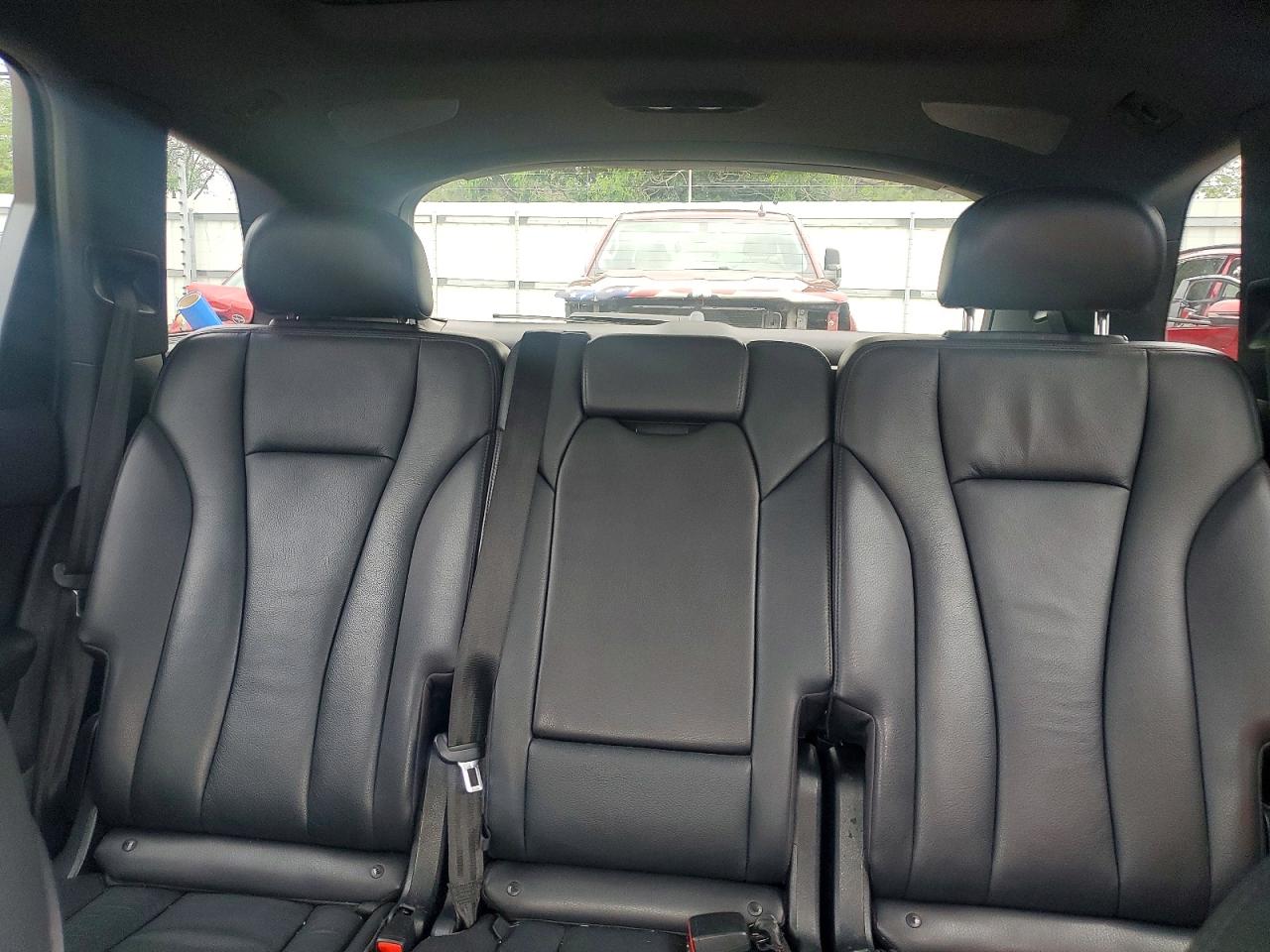 2017 AUDI Q7 quattro Premium Plus