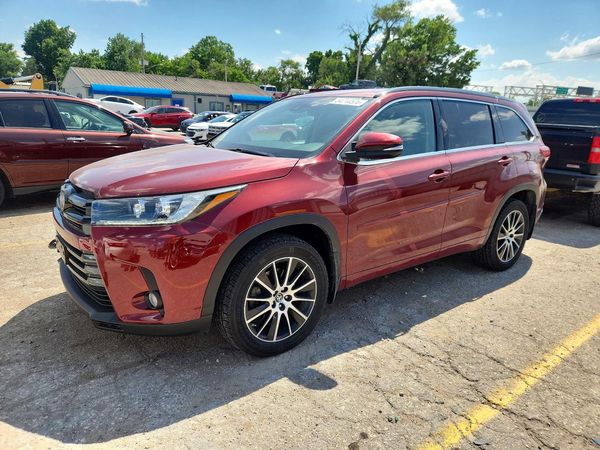 2017 TOYOTA HIGHLANDER SE/XLE