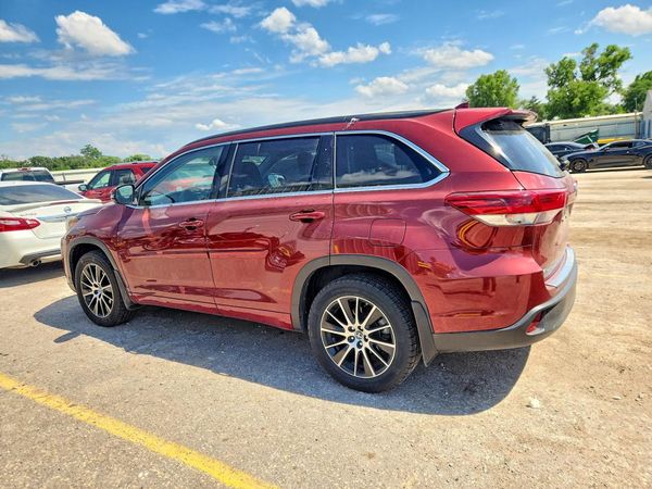 2017 TOYOTA HIGHLANDER SE/XLE