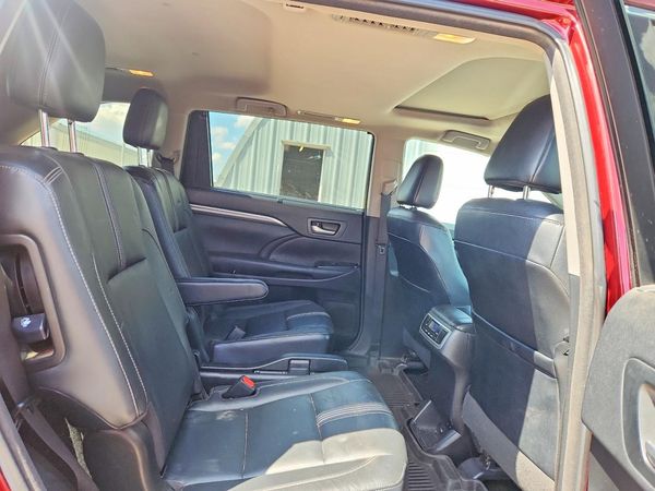 2017 TOYOTA HIGHLANDER SE/XLE