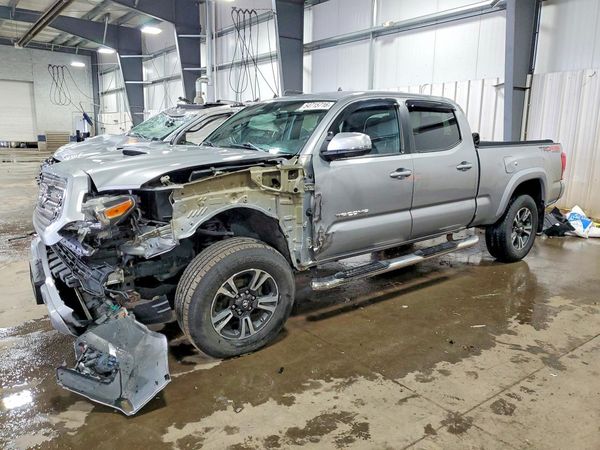 2017 TOYOTA TACOMA