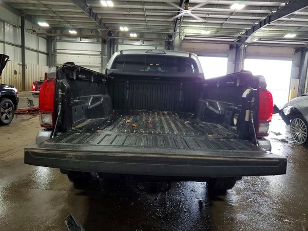 2017 TOYOTA TACOMA