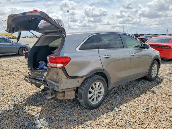 2018 KIA SORENTO L, LX
