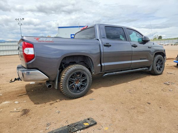 2018 TOYOTA TUNDRA