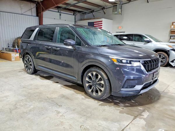 2022 KIA CARNIVAL EX