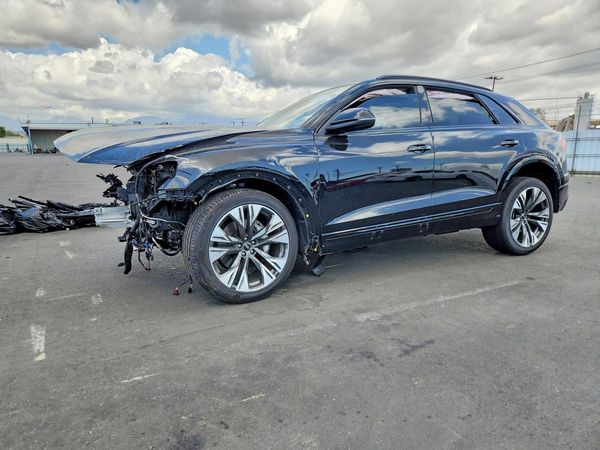 2025 AUDI Q8