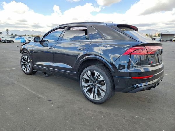 2025 AUDI Q8