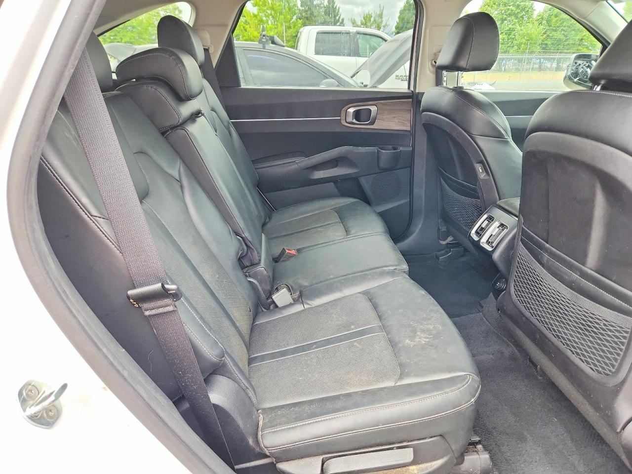 2022 KIA SORENTO S