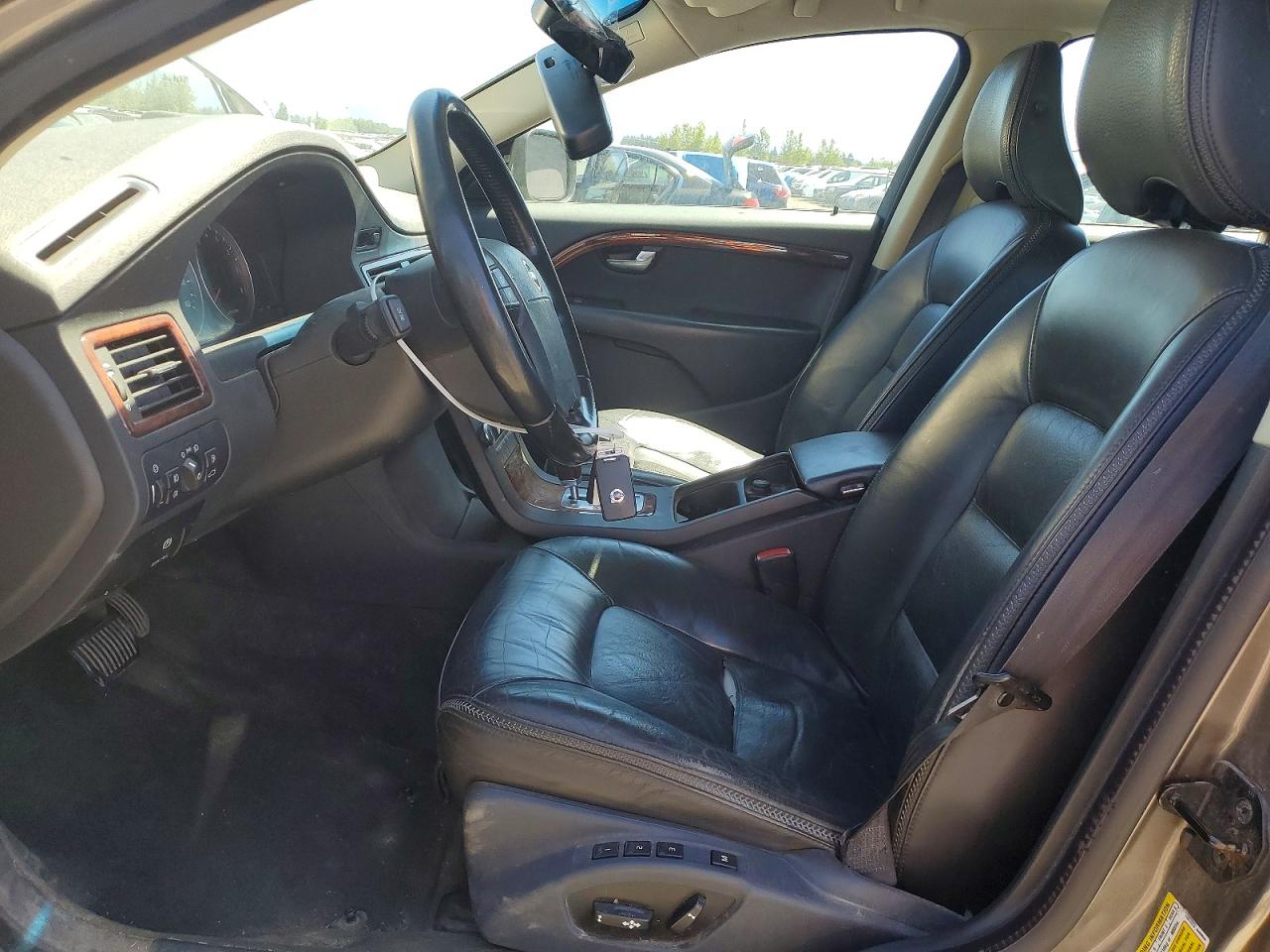 2008 VOLVO XC70