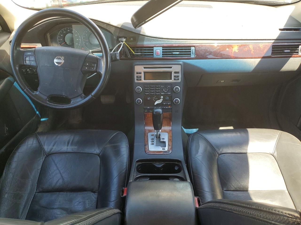2008 VOLVO XC70