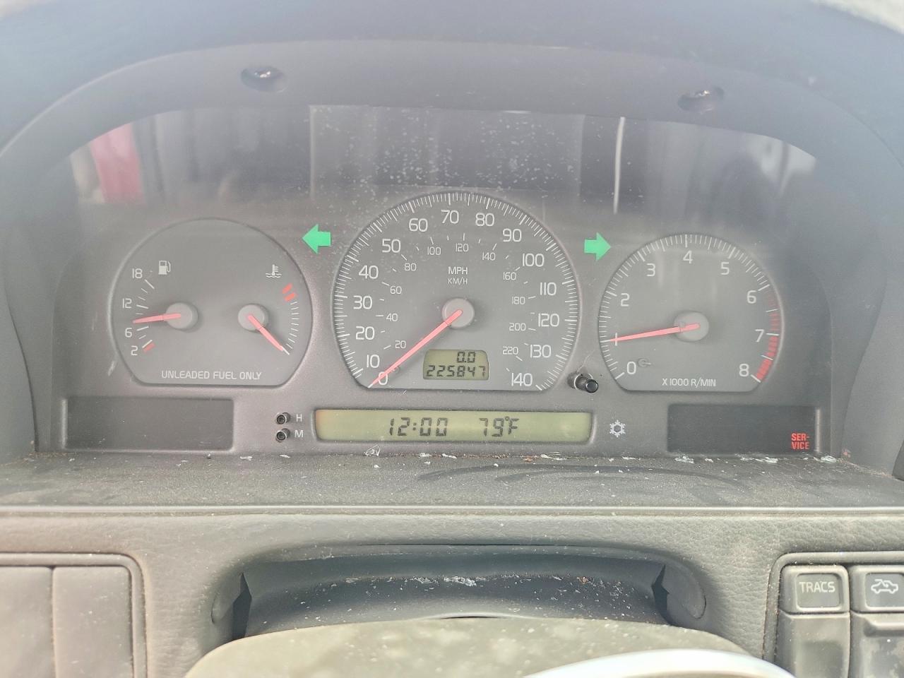 1998 VOLVO V70
