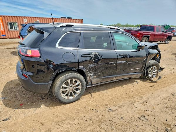 2019 JEEP CHEROKEE LATITUDE PLUS 4X4