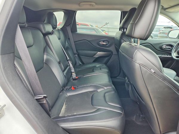 2021 JEEP CHEROKEE LATITUDE PLUS 4X4
