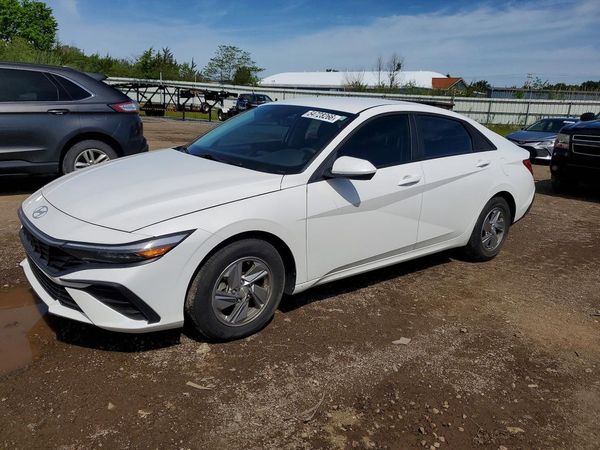 2024 HYUNDAI ELANTRA SE