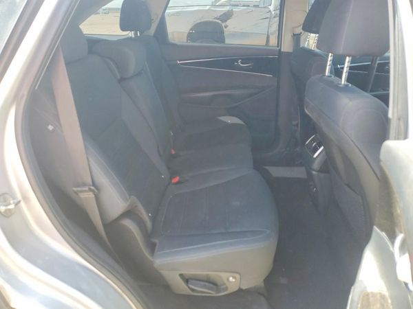 2020 KIA SORENTO L, LX, S