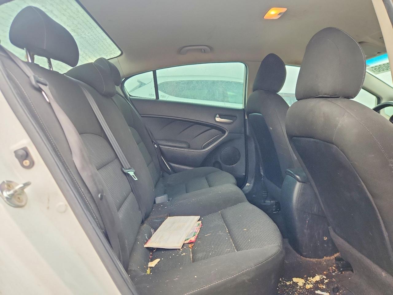2017 KIA FORTE LX Base